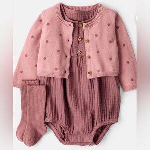 Like New Carters Baby Set